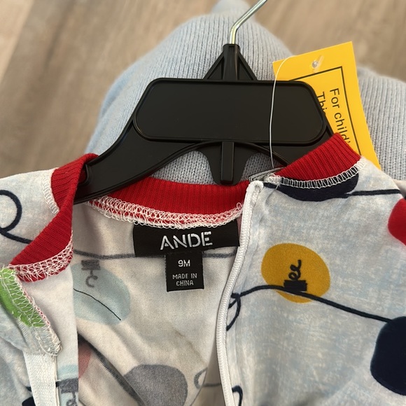 NWT Super Soft 9 Month Baby Onesie - Picture 5 of 5